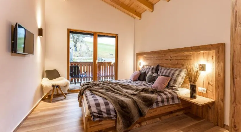 Piekvier lodge - Image 1