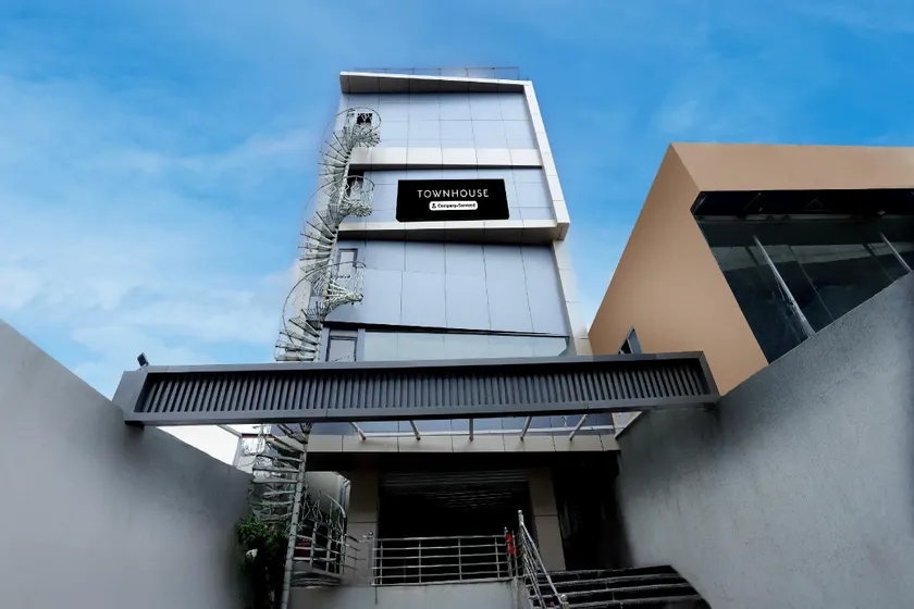 Super Townhouse Rauniyar City Centre Ratu Road - Image 1