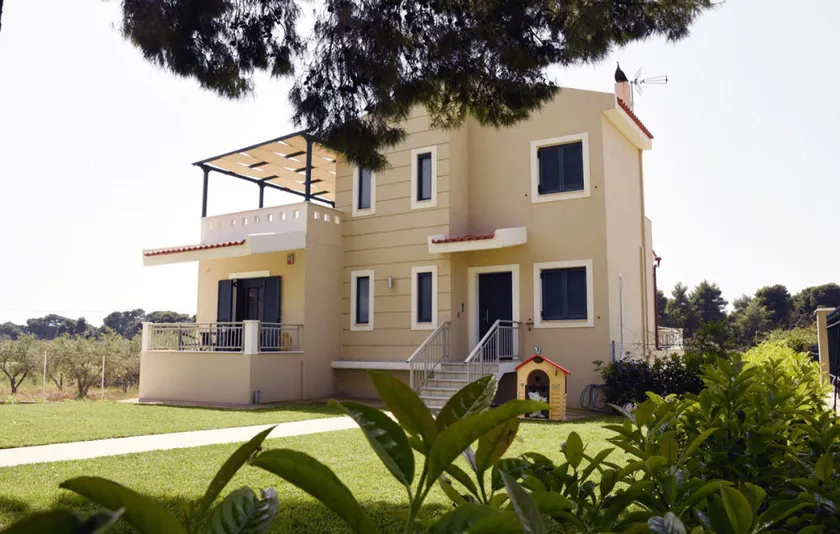 Panelma Villa Tranquil Coastal Retreat in Zacharo - Image 1