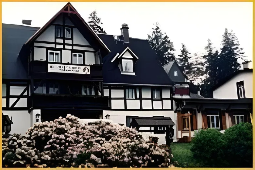 Helenenhof - Image 1