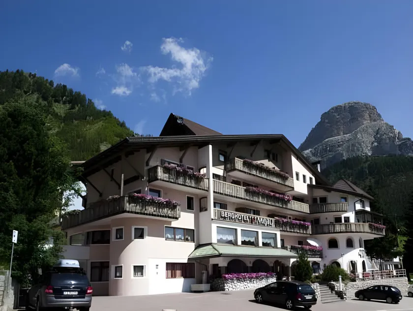 Mountain Hotel Mezdì - Image 1