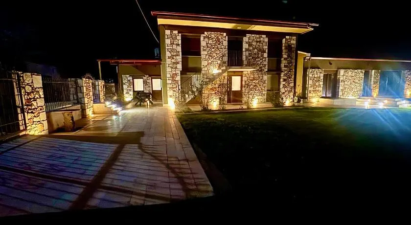 Rock House Villa - Image 1