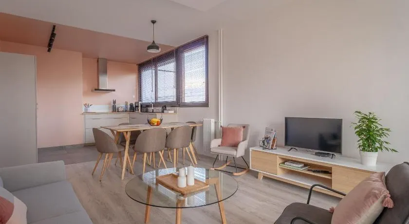 Mountain Suite - Image 1
