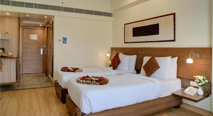 Hotel Tamilnadu - Pandiyan - Image 1