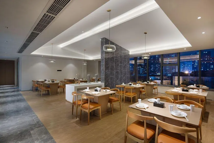 Heyue Meicheng Hotel (Wuhan High-speed Railway Station & Happy Valley Branch - Image 1
