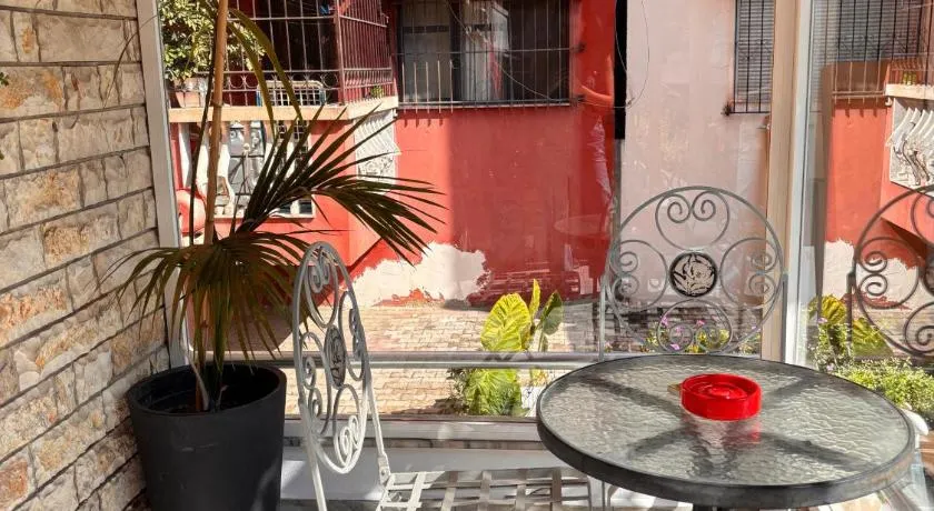 Garden apartment - Image 1