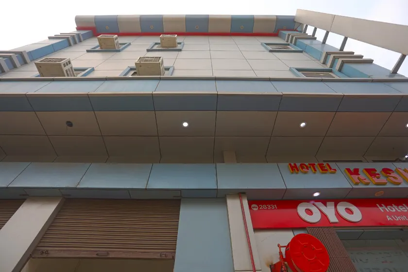 OYO Flagship 79289 Hotel Grand Keshav - Image 1