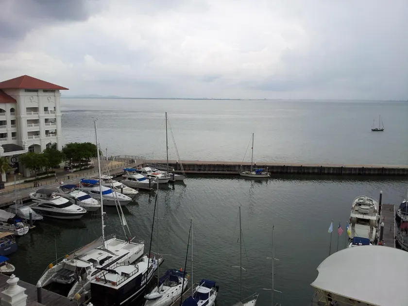 Straits Quay Marina Suites Penang - Image 1