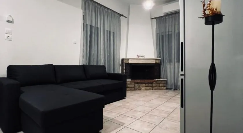 Nea Anchialos Comfortable Apartment near the sea - Image 1