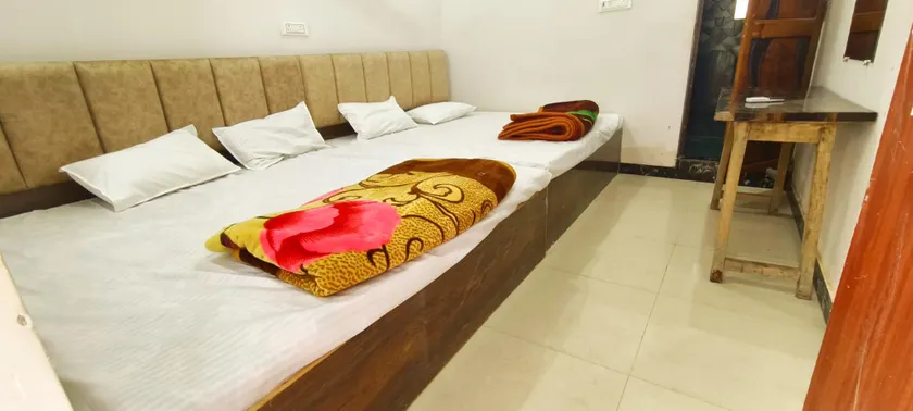 SHREE AYODHYA DHAM GUEST HOUSE - Image 1