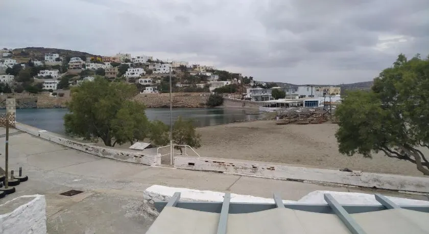Stone Oasis apartment Vari Syros - Image 1