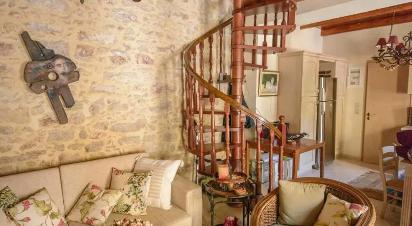 ARCHANES APPARTMENT - Image 1
