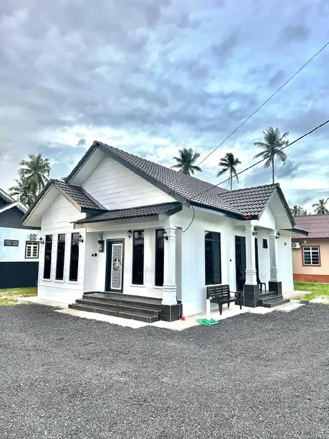Puteh Homestay Merang - Image 1