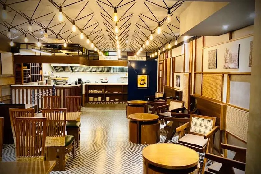 Hotel Metro 35 - Image 1