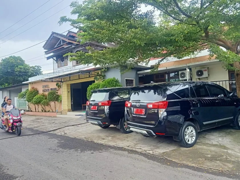 Bahari Family Hotel - Image 1