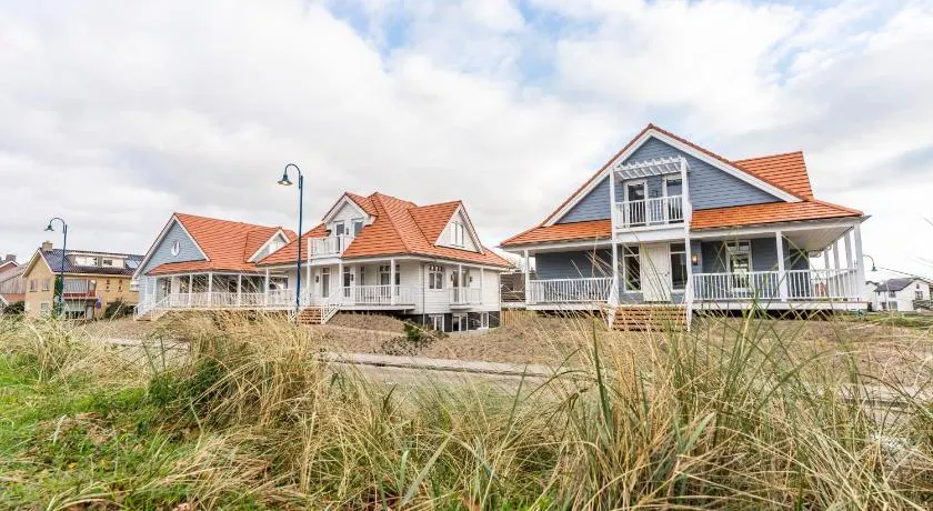 Hampton home B&B suites - Image 1