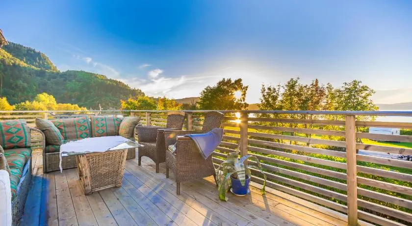 Strandheimen Guesthouse - Image 1
