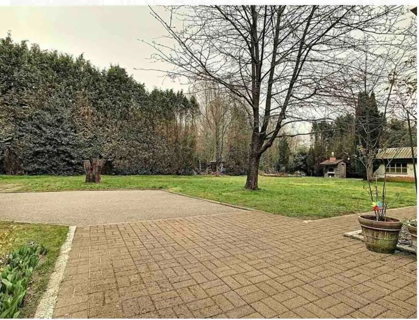 Panoramic Villa Sint Gillis-Waas - Image 1