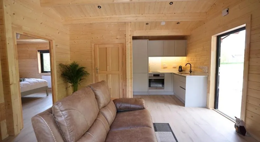 Killarneys Cabins - Luxurious and Oversized Scandanavian Lodges - Image 1
