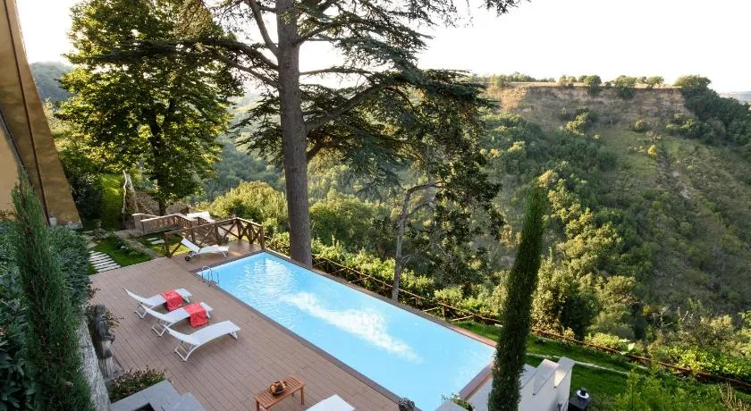 Suite Virginia Baglioni - Image 1
