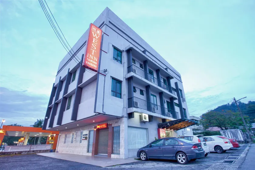 West Inn Motel - Image 1