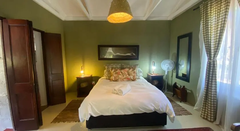 The Riverdeck Accommodation and Backpackers - Image 1