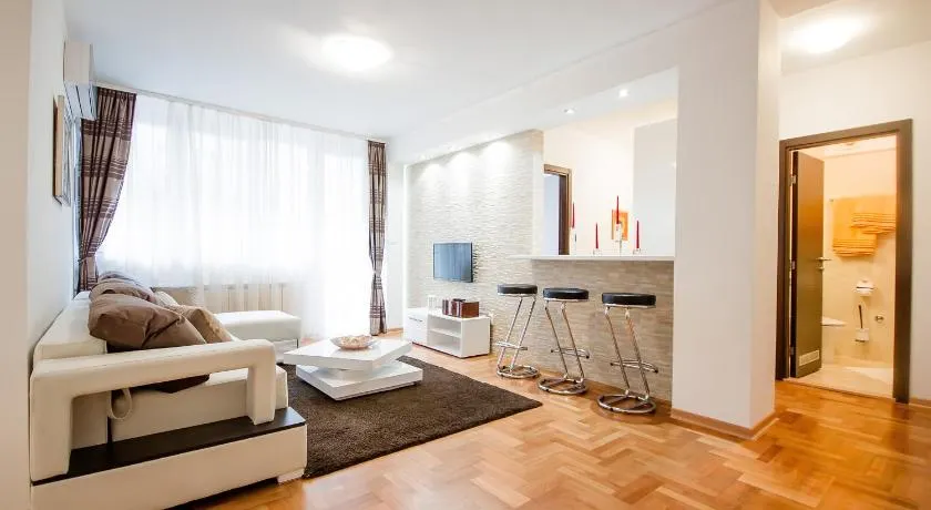 Apartments King Milan, City Center - Image 1