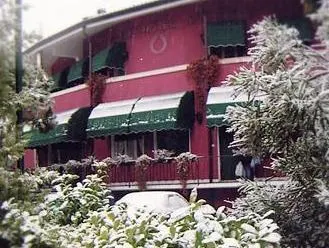 Hotel Villa Pagoda - Image 1