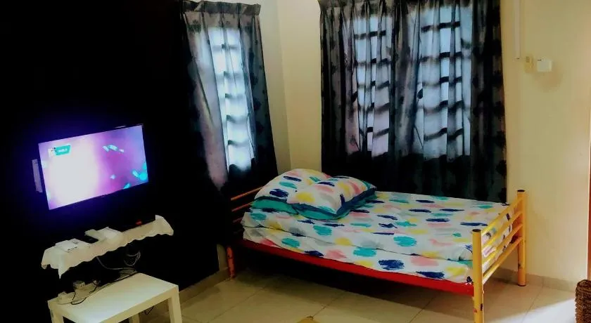 HMA Guesthouse - Image 1