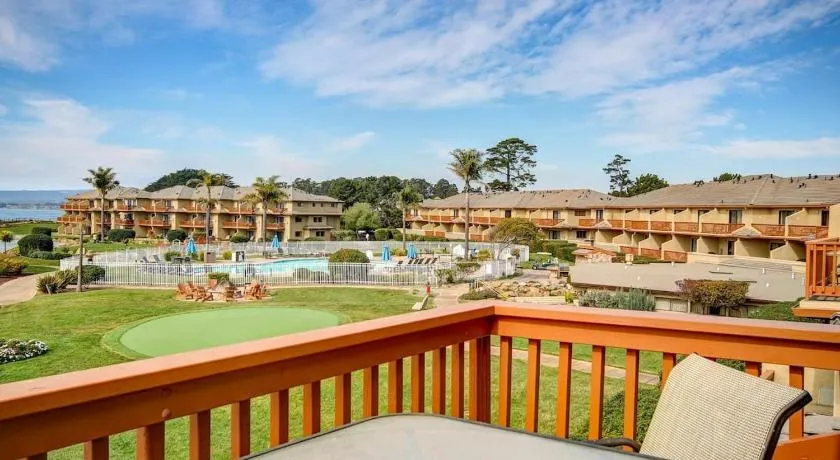 South Bluff Beauty Ocean Views Galore 2 Bedroom - Image 1