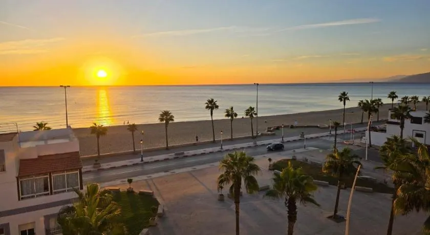 Magnifique Appartement CORNICHE vue sur MER - Image 1
