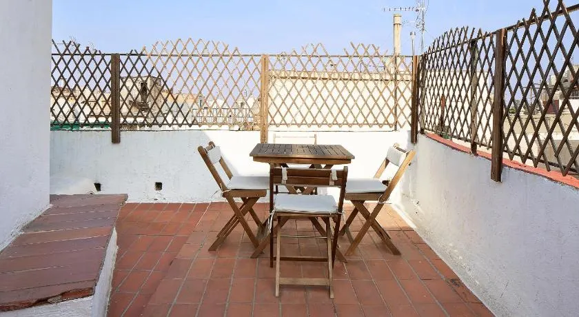 Barcelona Mercaders Apartments - Image 1