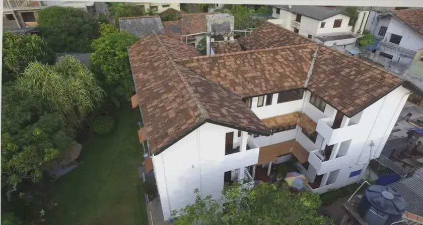 Blue Seas Tourist Guest House - Image 1