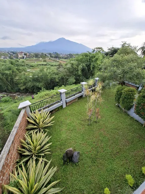Vila Keluarga Bejo Syariah dekat Alun-alun Batu - Image 1