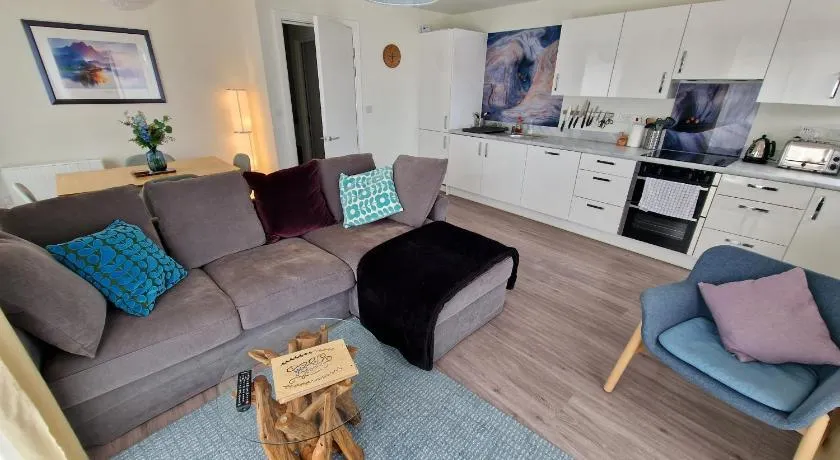 Number 15 Luxurious Two Bedroom Apartment - Image 1
