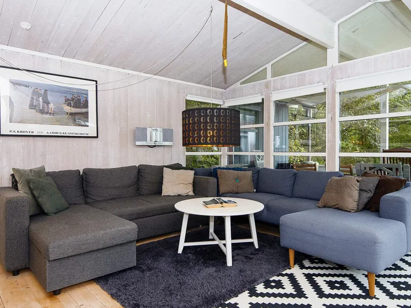 8 Person Holiday Home in Ronde - Image 1
