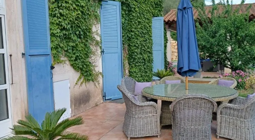 Le Logis de Saint-Antoine - Image 1