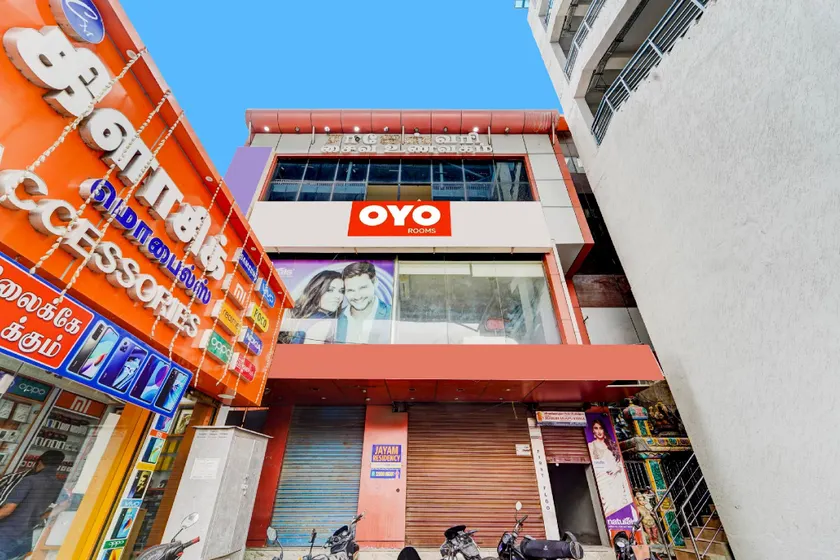 SPOT ON Jayam Residency Tiruvottiyur Near Tiruvottriyur Theradi Metro Station - Image 1