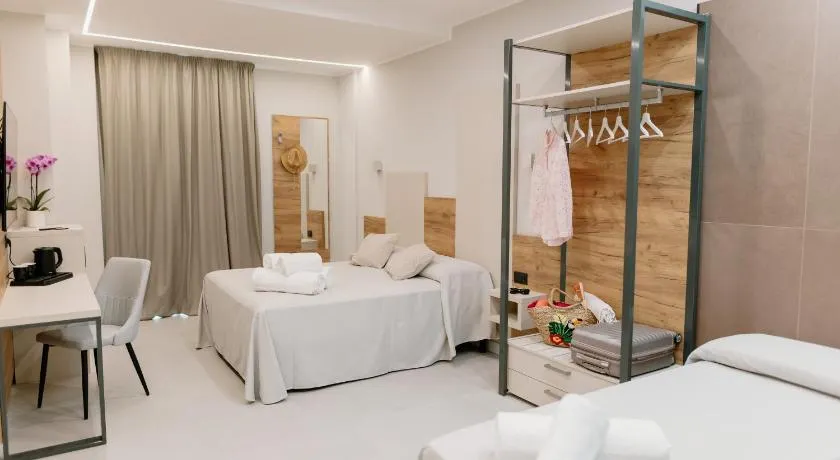 Stella D'Oro Rooms - Image 1