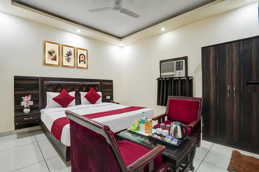 Hotel New City Lite Near IGI Airport Delhi - Image 1