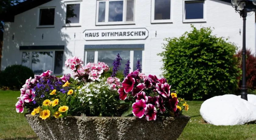 Hotel Garni Haus Dithmarschen - Image 1
