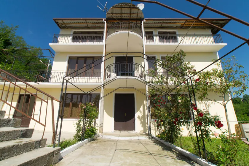 Bagrat Guest House - Image 1