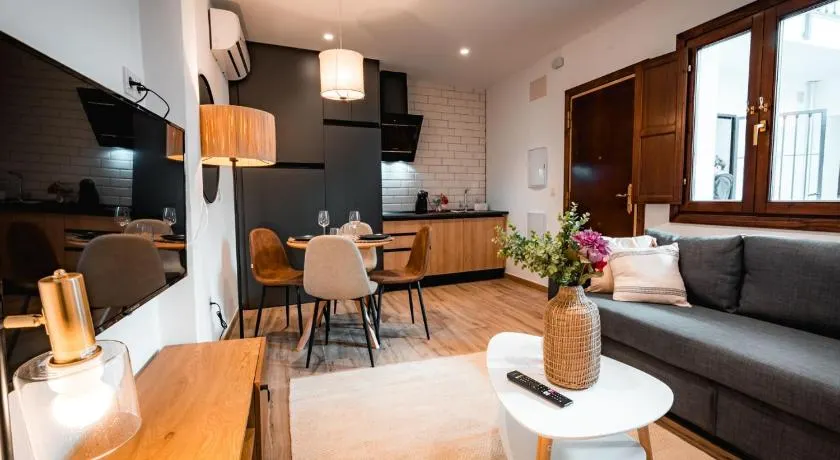 Apartamento con terraza en el Albaicin - Image 1