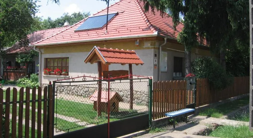Manó Vendégház - Image 1