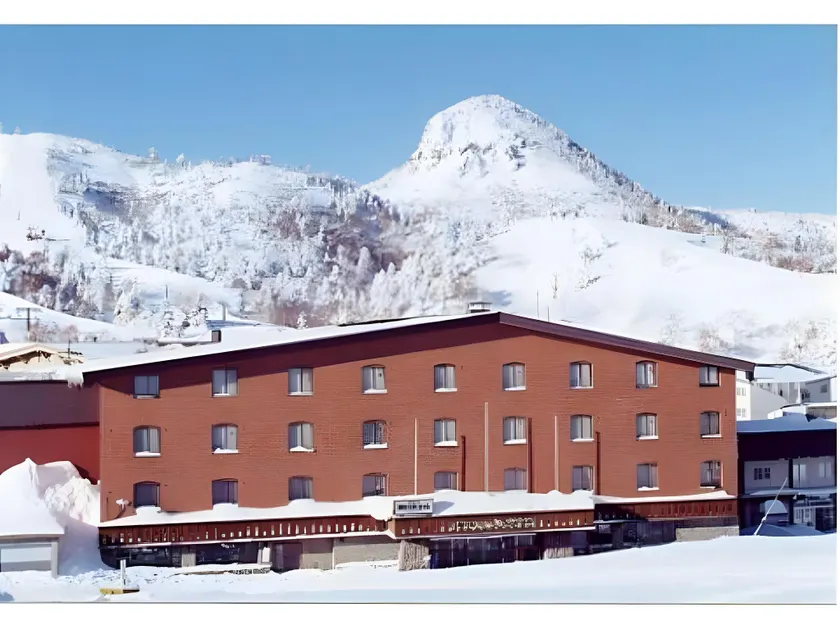 Suzurikawa Hotel - Image 1