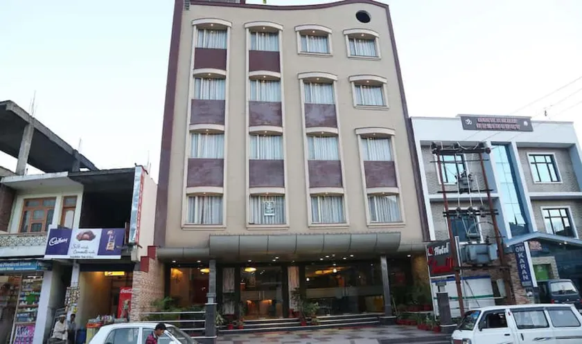 Hotel New Shradha - Image 1