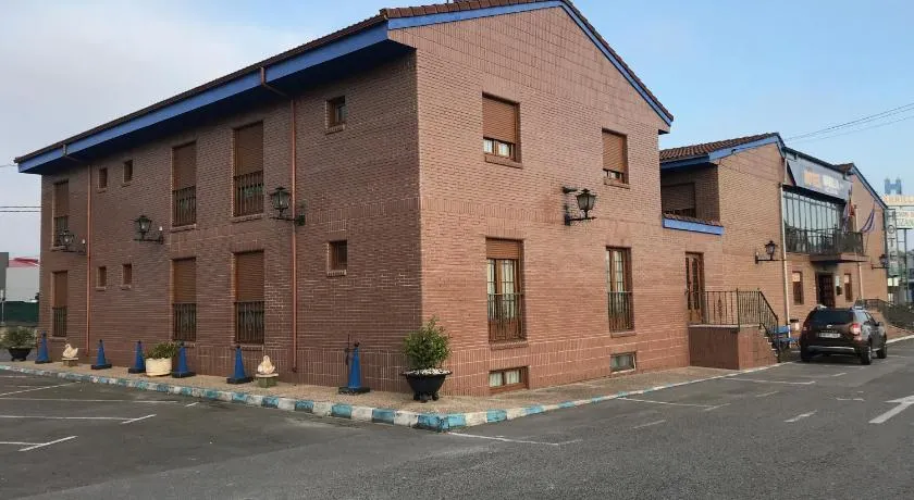Hotel Maruja Nozana - Image 1