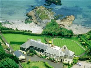 Trevalsa Court Hotel - Image 1