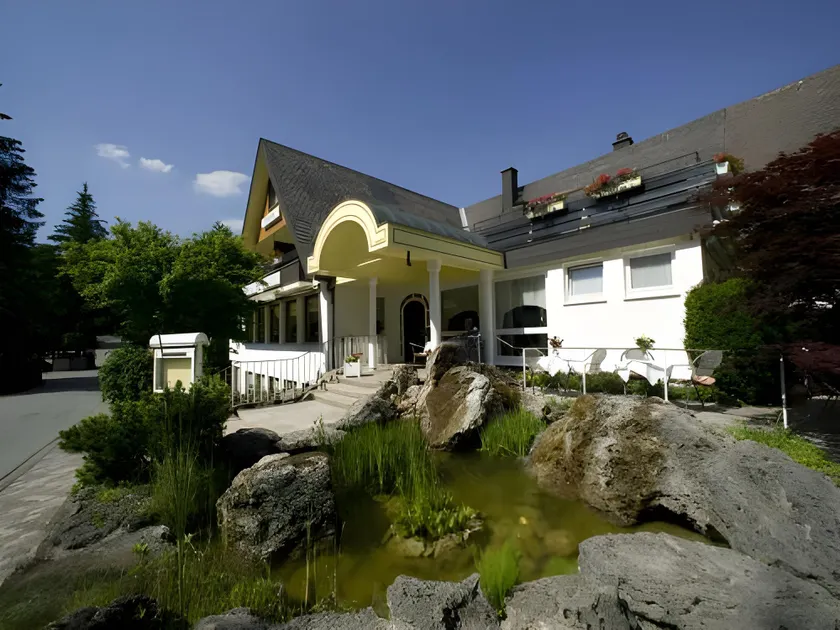 Urlaubs- und Wellnesshotel Friederike - Image 1