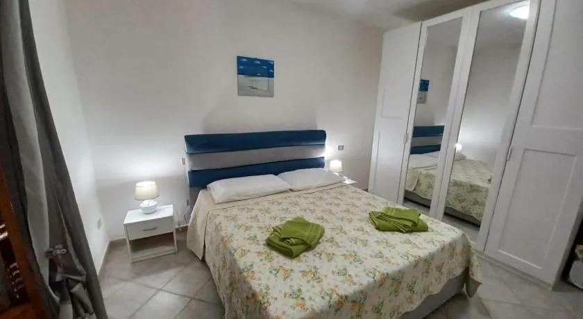 CASA SIBILLA bi-locale con terrazza a 60 metri dal mare - Image 1